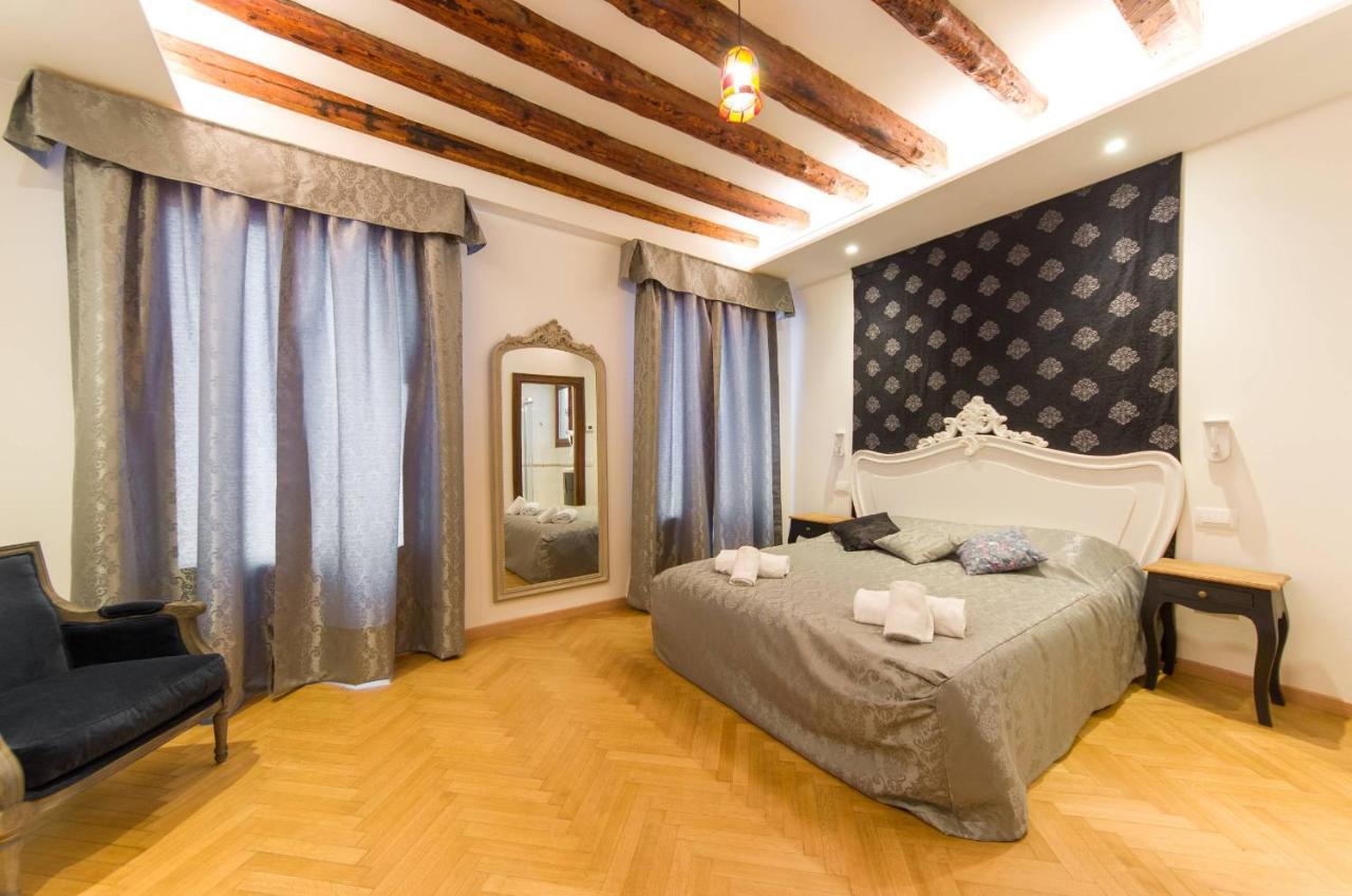 Residenza La Torretta Apartment Venesia Bagian luar foto