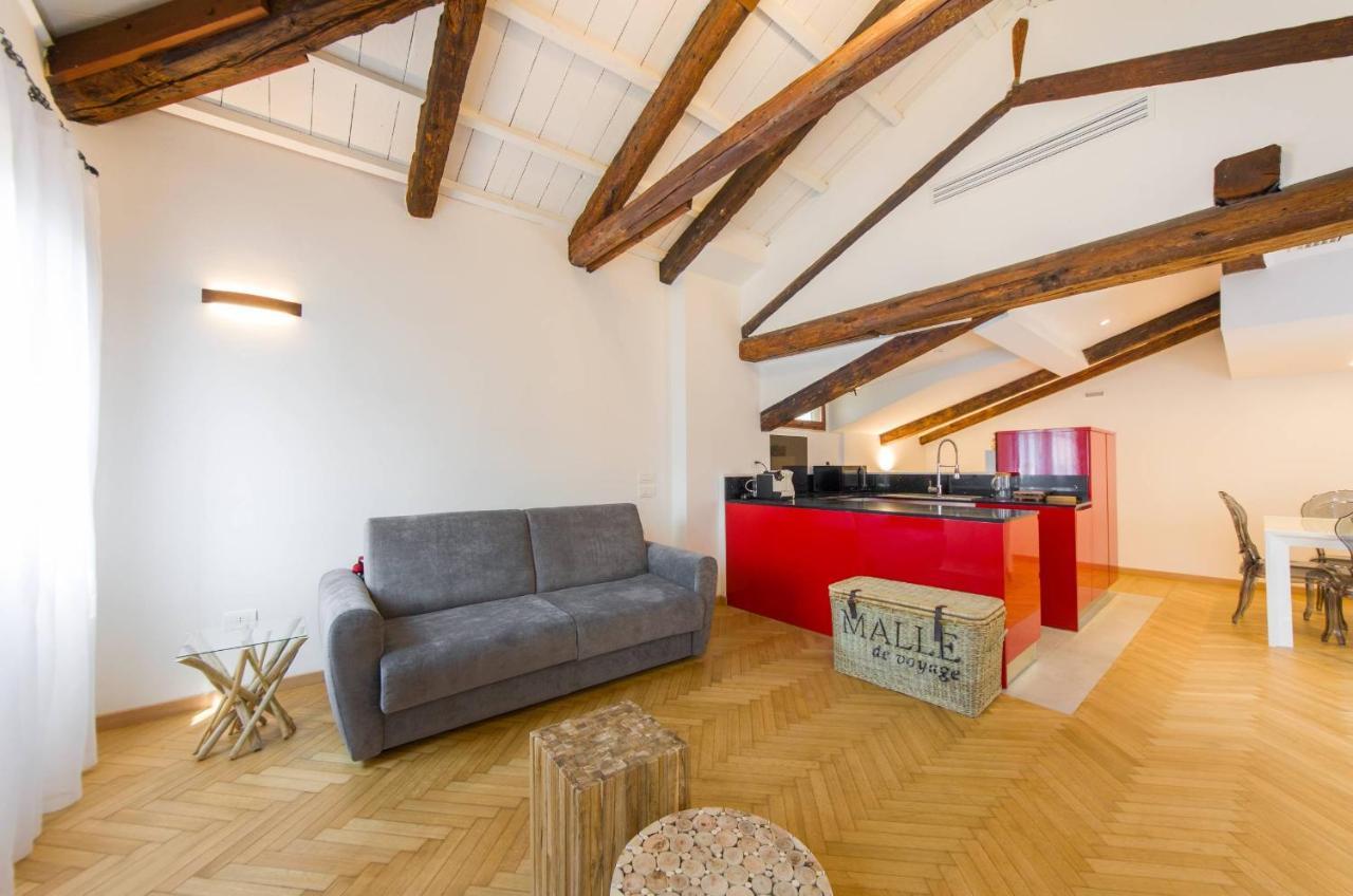 Residenza La Torretta Apartment Venesia Bagian luar foto