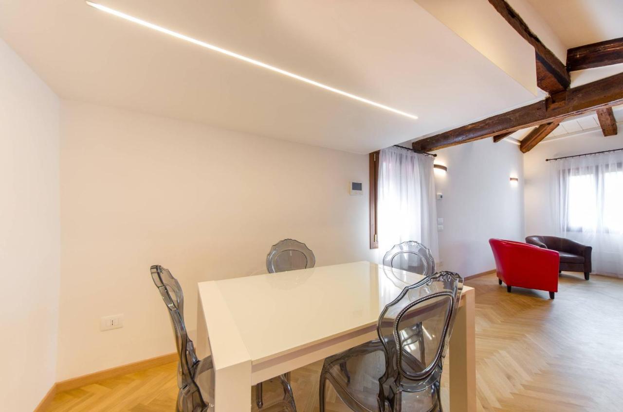 Residenza La Torretta Apartment Venesia Bagian luar foto